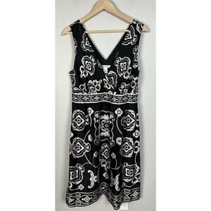 White House Black Market Paisley Print Silk Dress Size 14 Lined Black & White Wm